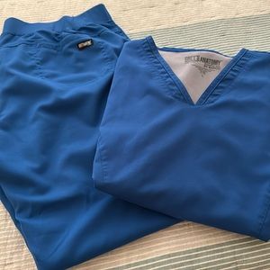 Grey’s Anatomy by Barco blue scrub set